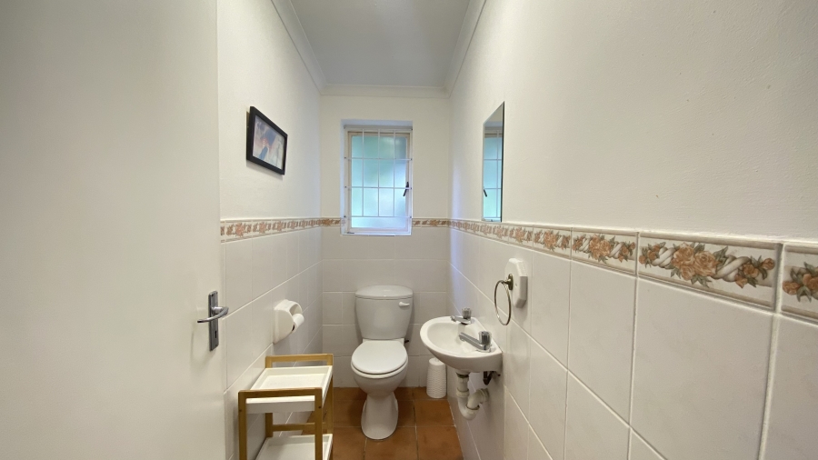 3 Bedroom Property for Sale in Glencairn Western Cape